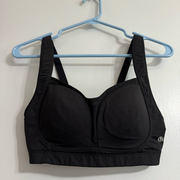 Lululemon Activewear Ta Ta Tamer Sports Bra Size 34D in Black - Picture 1 of 12